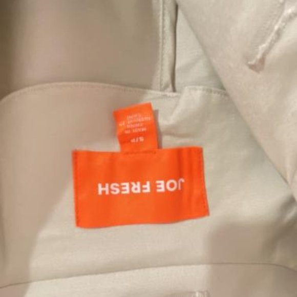 Long beige trench coat - Picture 3 of 3